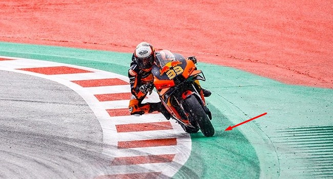 MotoGP Austria: Binder Kena Track Limits, Apakah Kemenangannya Dibatalkan?