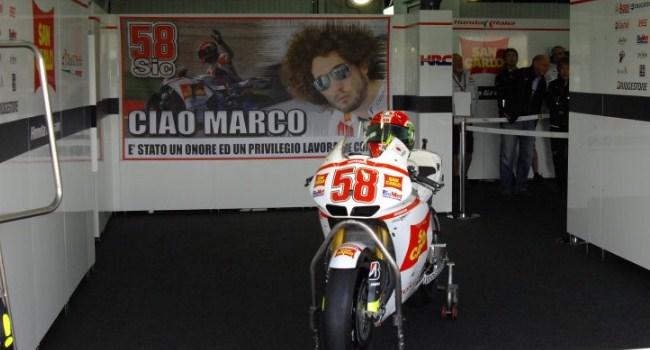 Rossi Kenang Insiden Maut Simoncelli, Momen Terburuk Tak Terlupakan