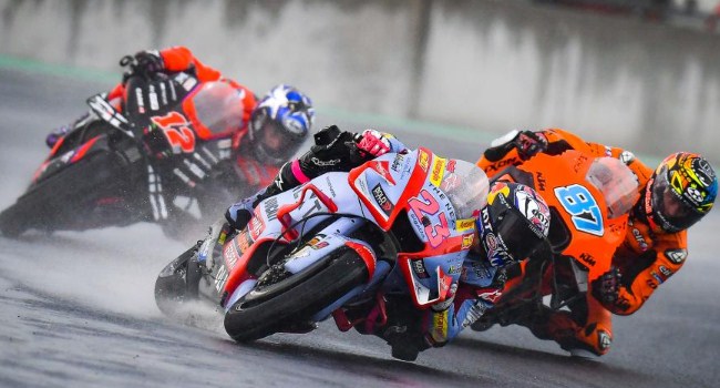 Pembalap Puji MotoGP Mandalika Balapan Hujan Paling Miring