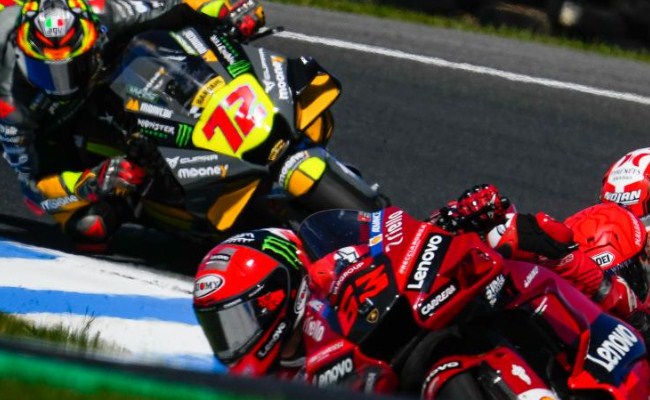 MotoGP Australia: Bantah Team Order, Bezzecchi Menang Tak Bisa Kejar Bagnaia