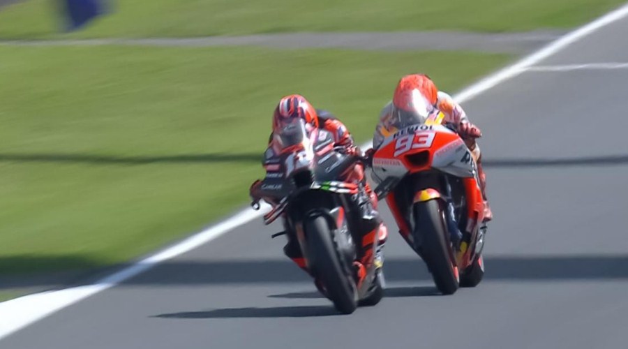 MotoGP Italia: Marquez vs Vinales Ribut: Towing Bagian dari Balapan