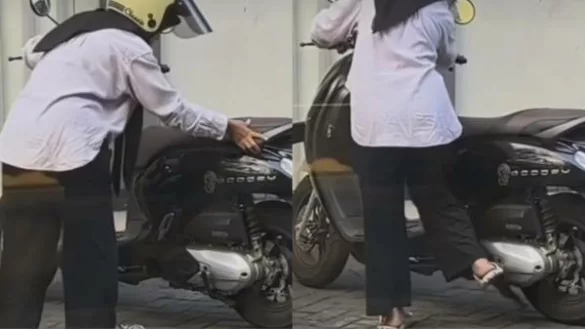 Viral Wanita Menyalakan Motor