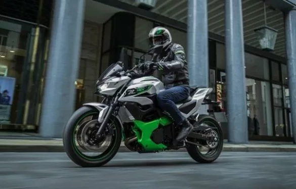 Kawasaki Z7 Hybrid 1