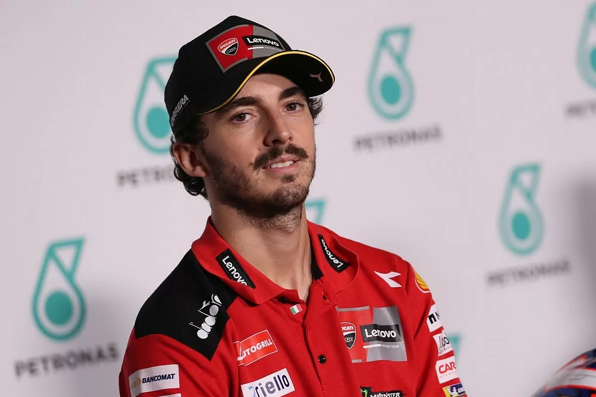 francesco bagnaia ducati team jpg