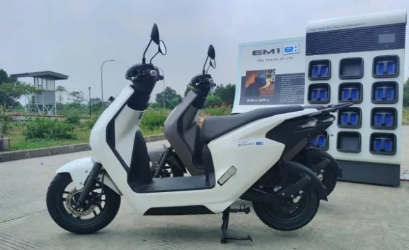 Baterai Honda Em1