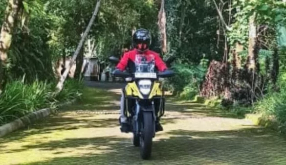 Suzuki V Strom 2