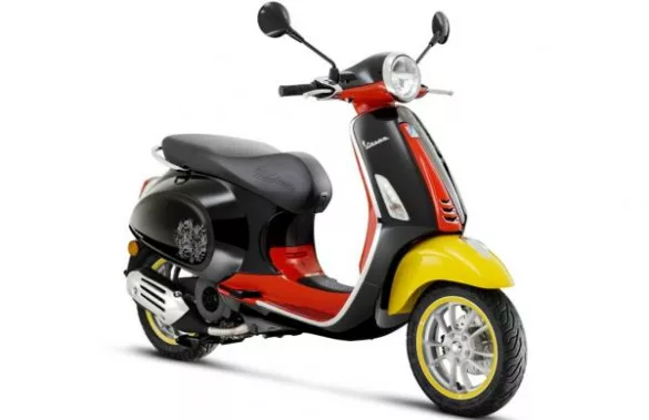 Vespa Disney Mickey Mouse 3