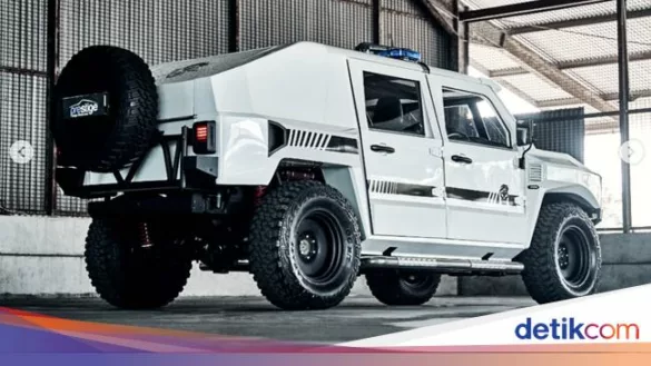 mobil maung bakal dijual di dealer prestige motorcars 1 169