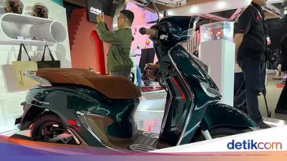 honda stylo 160 dengan aksesori resmi ahm 169