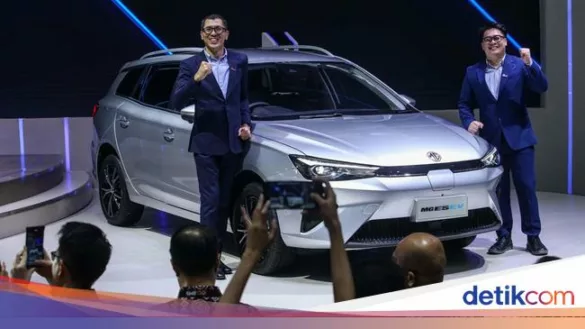 mg bawa 2 mobil listrik di iims 2024 1 169