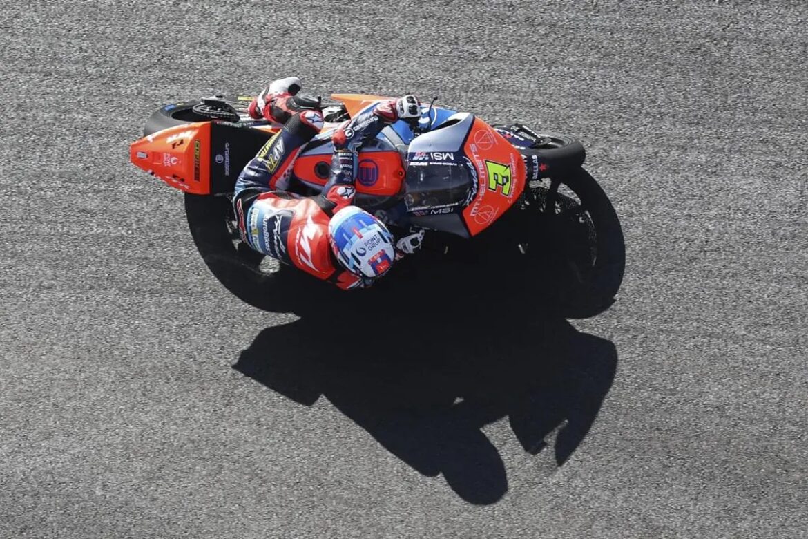 Sergio García Dols Juara Moto2 di Austin