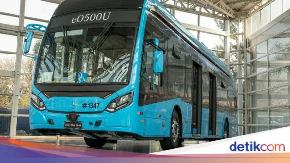 bus listrik mercedes benz diperkenalkan di brasil 169