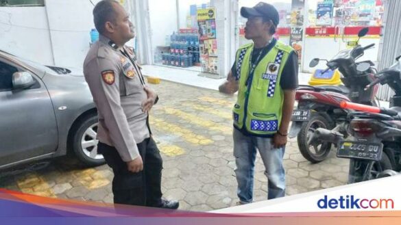 juru parkir jukir di minimarket 169